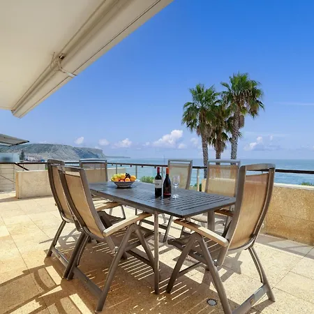 Som Do Mar Luxury Ocean Front *