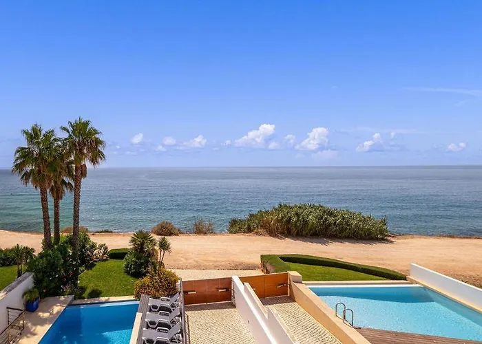 Som Do Mar Luxury Ocean Front Villa, Prime Location! Villa