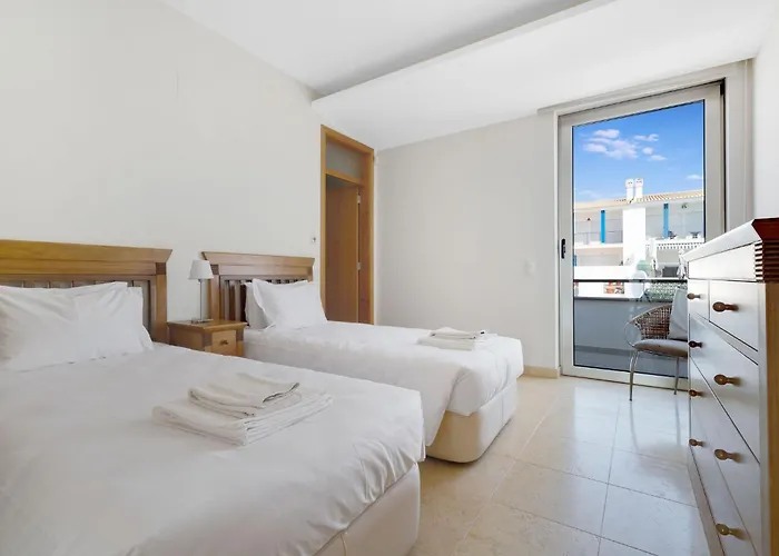 Villa Som Do Mar Luxury Ocean Front Villa, Prime Location!