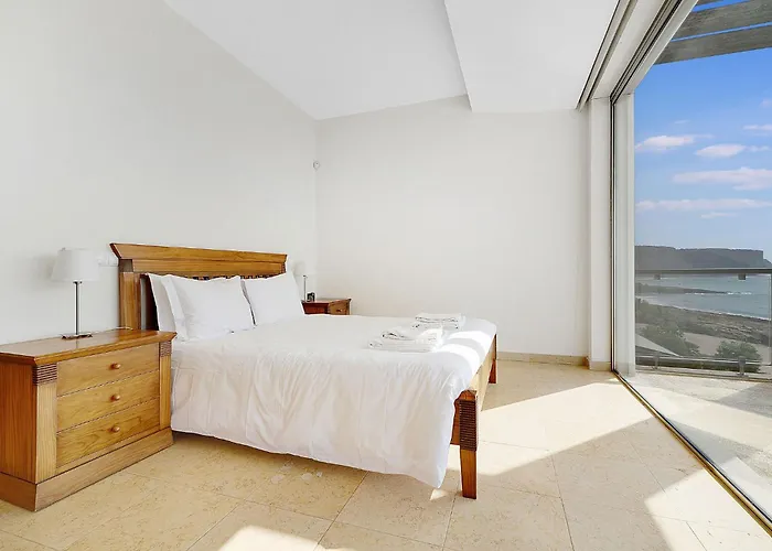 Som Do Mar Luxury Ocean Front Villa *