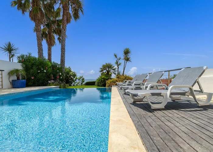 Villa Som Do Mar Luxury Ocean Front Villa, Prime Location!