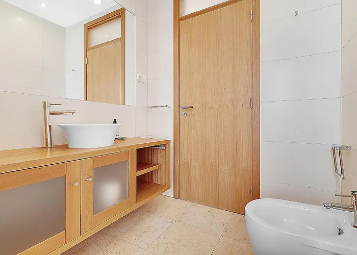 Som Do Mar Luxury Ocean Front *