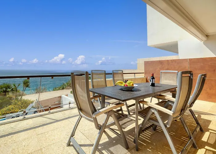 Som Do Mar Luxury Ocean Front *